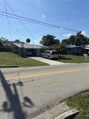 3647 Kelly St, Fort Myers, Florida 33901