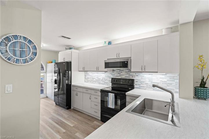 575  Augusta  BLVD, NAPLES, FL 34113