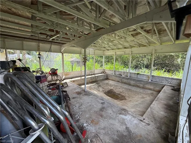 28051 Oak Ln, Bonita Springs, Florida 34135