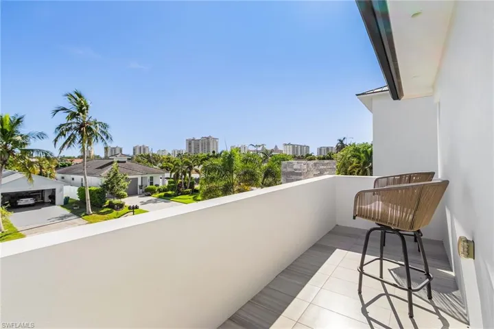 Balcony off the loft