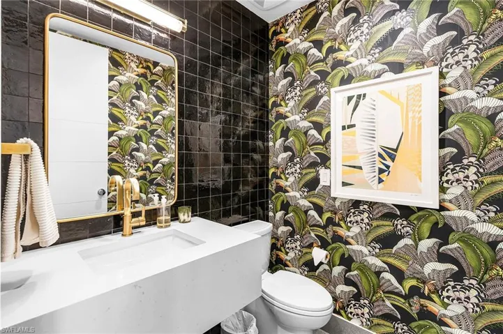 1st floor Half bath