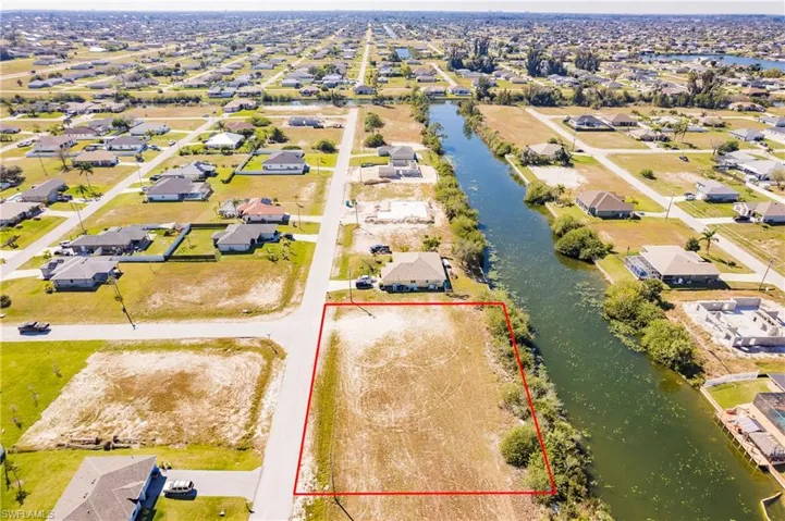 2108 Ne 6th Ave, Cape Coral Fl 33909