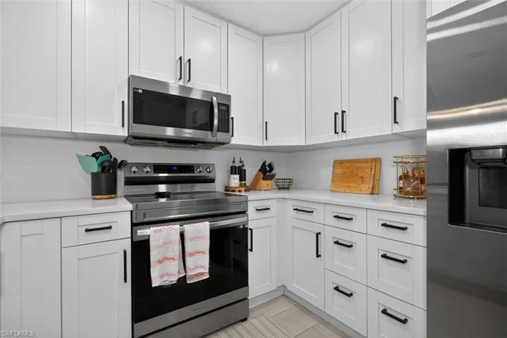 6315 Royal Woods Dr, Fort Myers, Florida 33908
