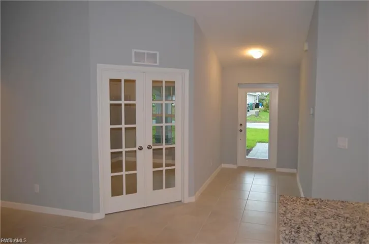 1127 Ne 10th St, Cape Coral, Florida 33909