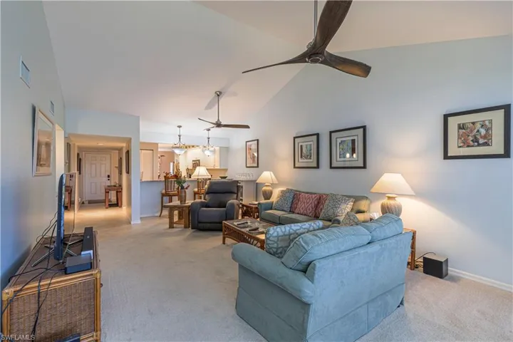 4410 Chantelle Dr H-205, Naples, Florida 34112