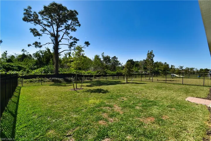 304  Spring Hill Lake  LOOP, Cape Coral, FL 33993