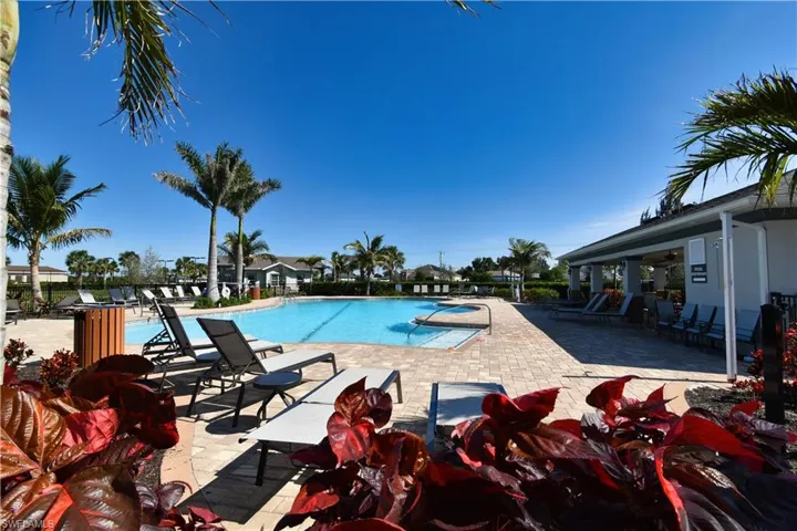 304  Spring Hill Lake  LOOP, Cape Coral, FL 33993