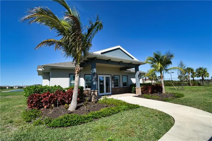 304  Spring Hill Lake  LOOP, Cape Coral, FL 33993