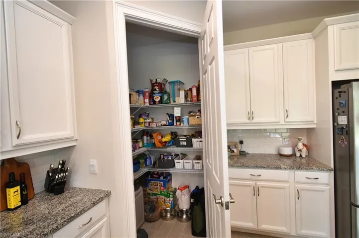 304  Spring Hill Lake  LOOP, Cape Coral, FL 33993