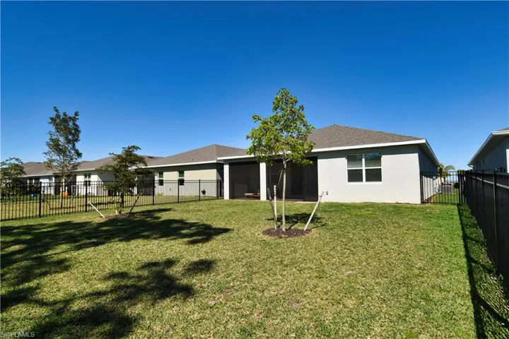 304  Spring Hill Lake  LOOP, Cape Coral, FL 33993