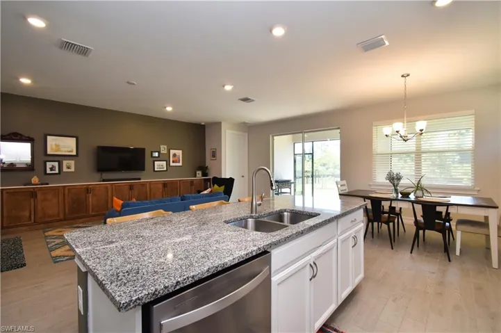 304  Spring Hill Lake  LOOP, Cape Coral, FL 33993
