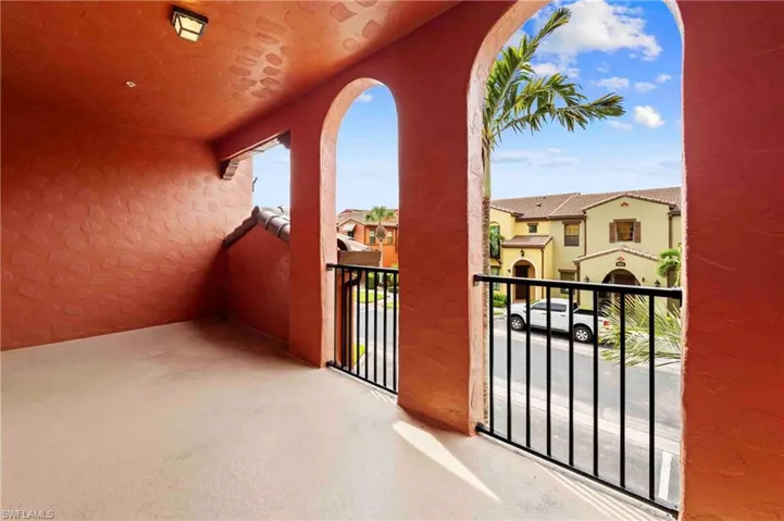 9050 Capistrano St N 4102, Naples, Florida 34113