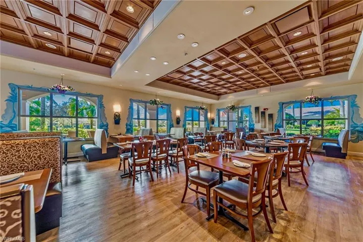 Villagewalk Bar & Grill