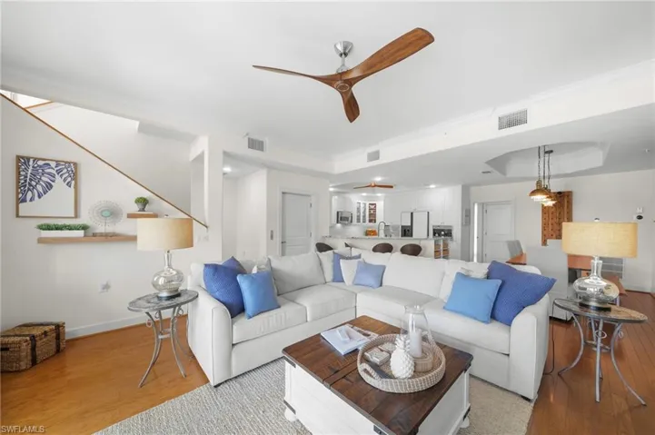 572 11th Ave S 2, Naples, Florida 34102
