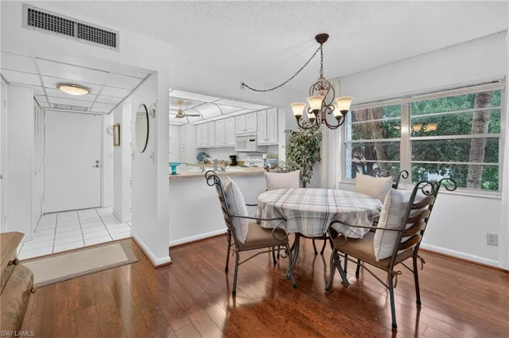 1087 Forest Lakes Dr 201, Naples, Florida 34105