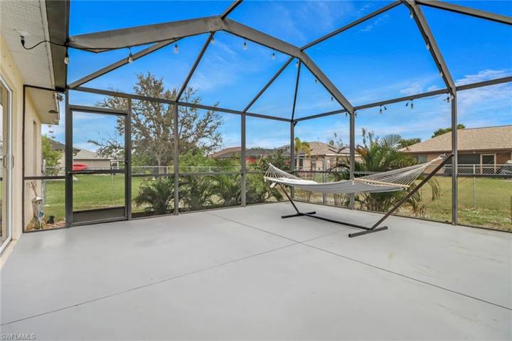 2517 SW 11th PL, CAPE CORAL FL 33914
