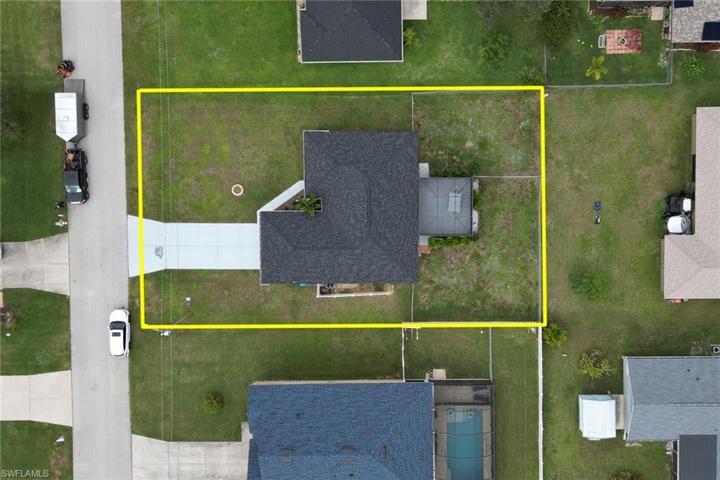 2517 SW 11th PL, CAPE CORAL FL 33914
