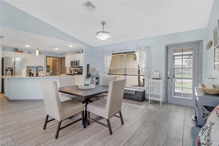2517 SW 11th PL, CAPE CORAL FL 33914