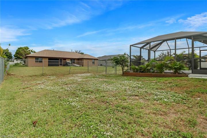 2517 SW 11th PL, CAPE CORAL FL 33914