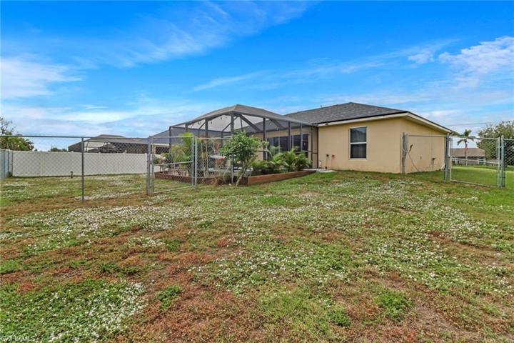 2517 SW 11th PL, CAPE CORAL FL 33914