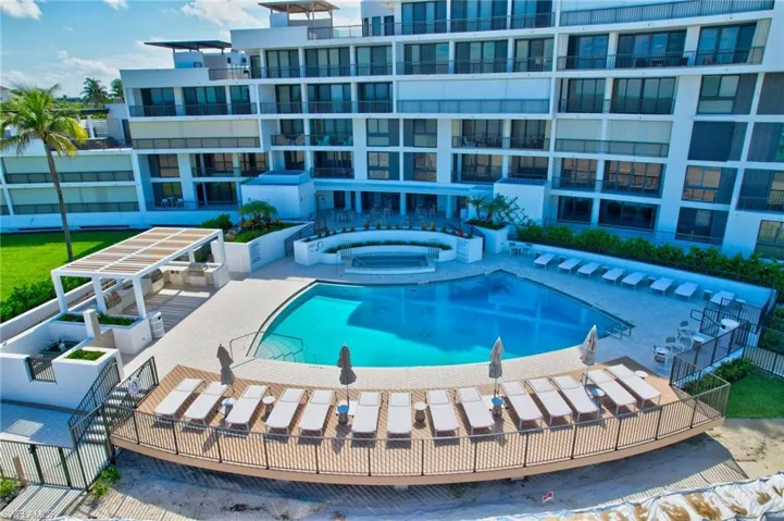 Magnificent Brand-new Pool, Spa, BBQ's and Dining pavilion on the Gulf with only a few steps between you and the sand