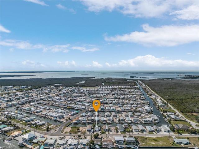 3085  York  RD, St. James City, FL 33956