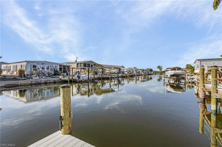3085  York  RD, St. James City, FL 33956