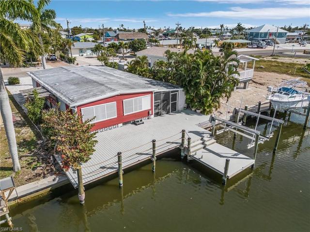 3085  York  RD, St. James City, FL 33956