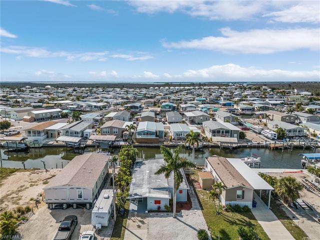 3085  York  RD, St. James City, FL 33956