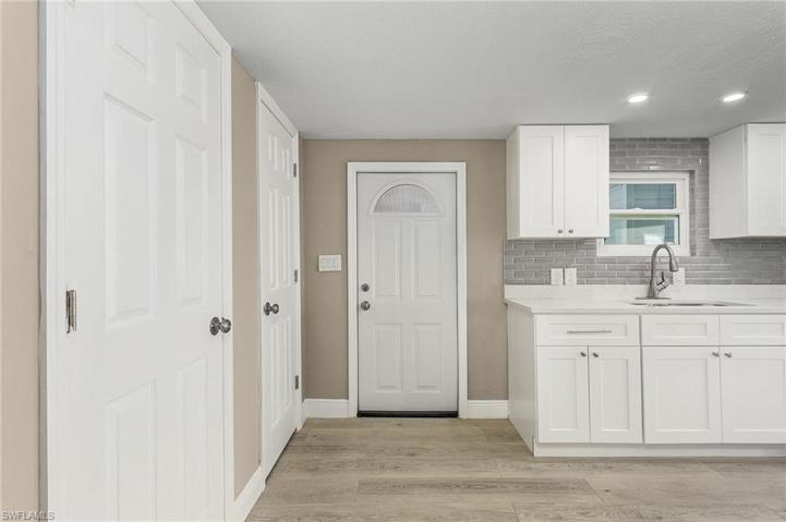 3085  York  RD, St. James City, FL 33956