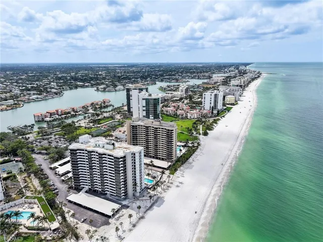 4001  Gulf Shore N BLVD, Naples, FL 34103