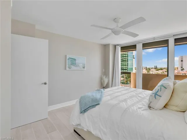4001  Gulf Shore N BLVD, Naples, FL 34103