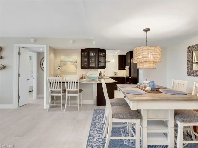 4001  Gulf Shore N BLVD, Naples, FL 34103