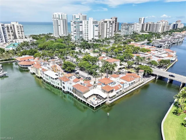 4001  Gulf Shore N BLVD, Naples, FL 34103