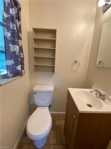 7906 Suncoast Dr, North Fort Myers, Florida 33917