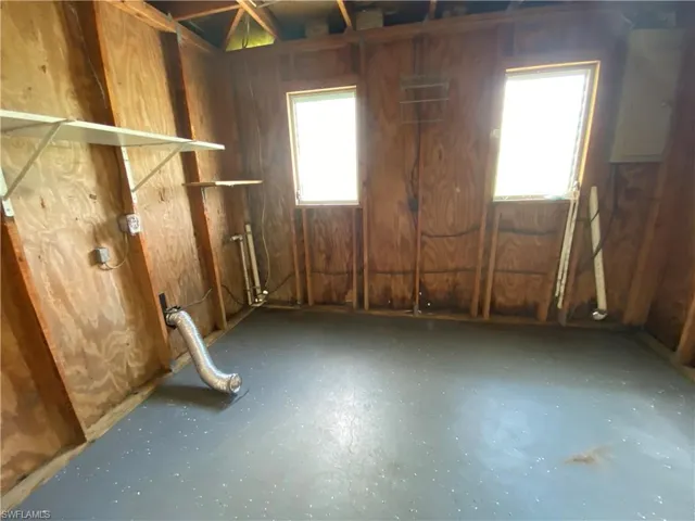 7906 Suncoast Dr, North Fort Myers, Florida 33917