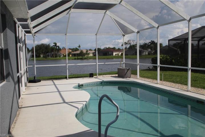 Completely screened lanai!