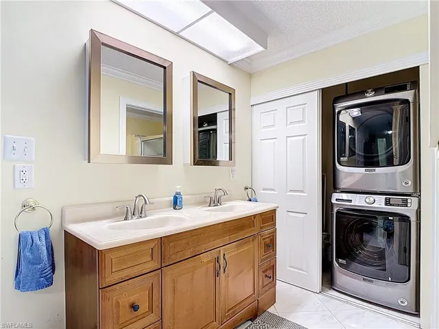 1090 River Run, LaBelle, FL 33935