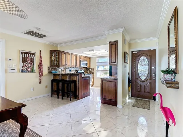 1090 River Run, LaBelle, FL 33935