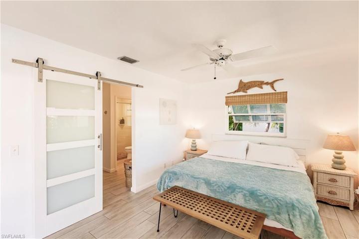 Master Bed & Bath