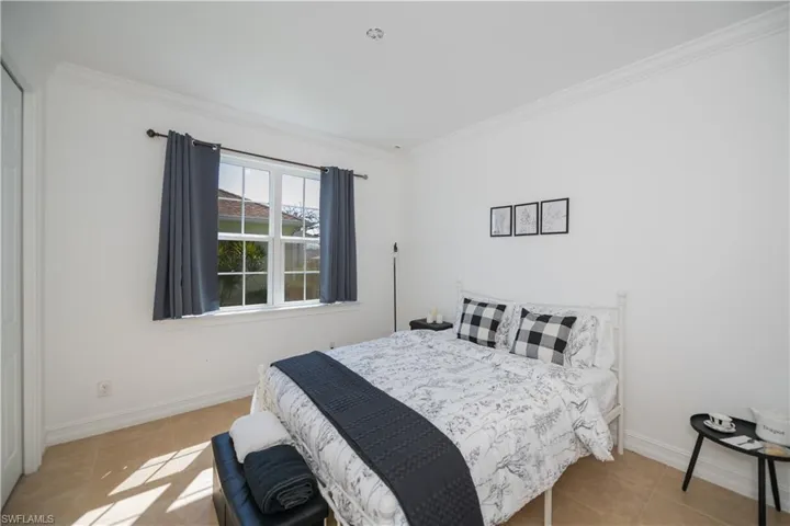 Guest bedroom