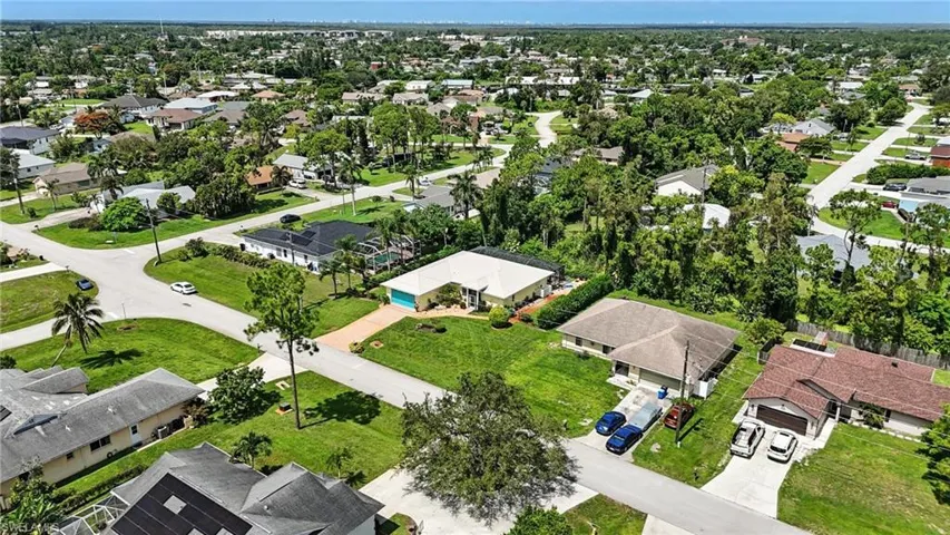 18240  Phlox  DR, Fort Myers, FL 33967