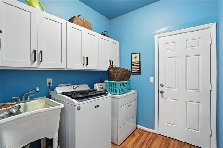 18240  Phlox  DR, Fort Myers, FL 33967