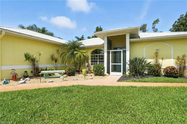 18240  Phlox  DR, Fort Myers, FL 33967