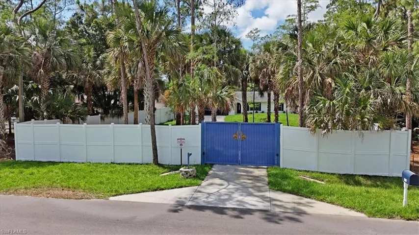 4230  11th SW AVE, Naples, FL 34116