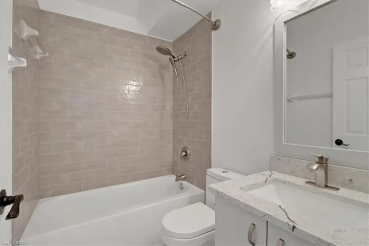 4230  11th SW AVE, Naples, FL 34116