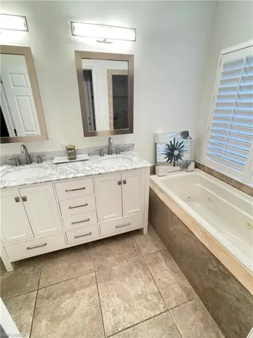 MASTER ENSUITE