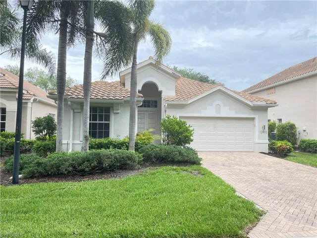 12832 Brynwood Way, Naples, Florida 34105
