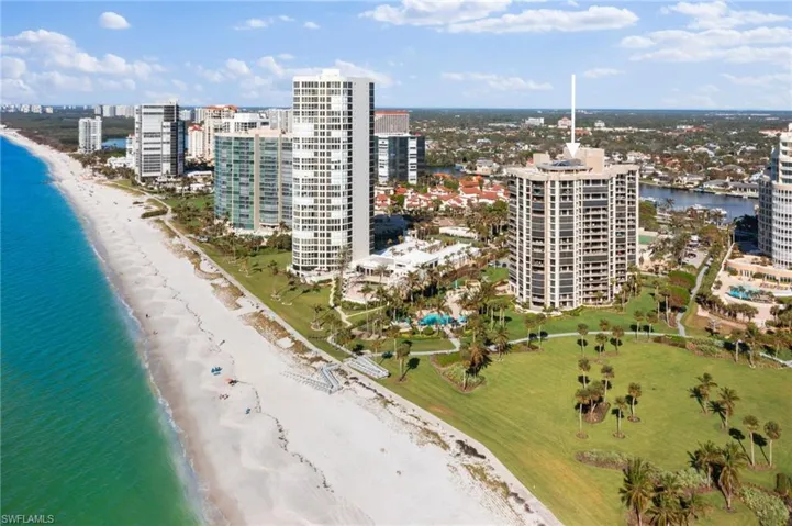 4551  Gulf Shore N BLVD, Naples, FL 34103