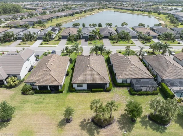 Bird's eye view featuring a residential view and a water view